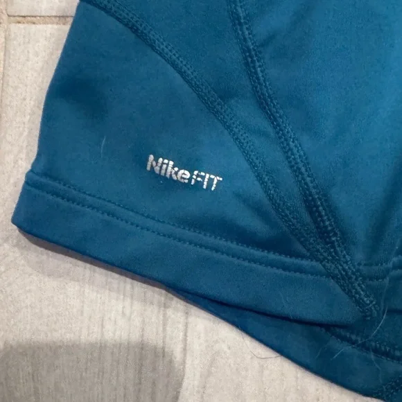 Nike Teal Hooded Jacket with hand mittens - Picture 7 of 11